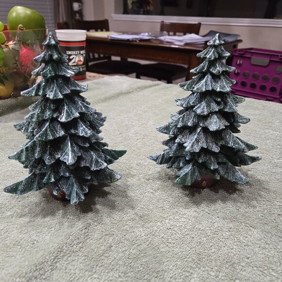 Christmas Tree Table Top Decor - Picture 1 of 3